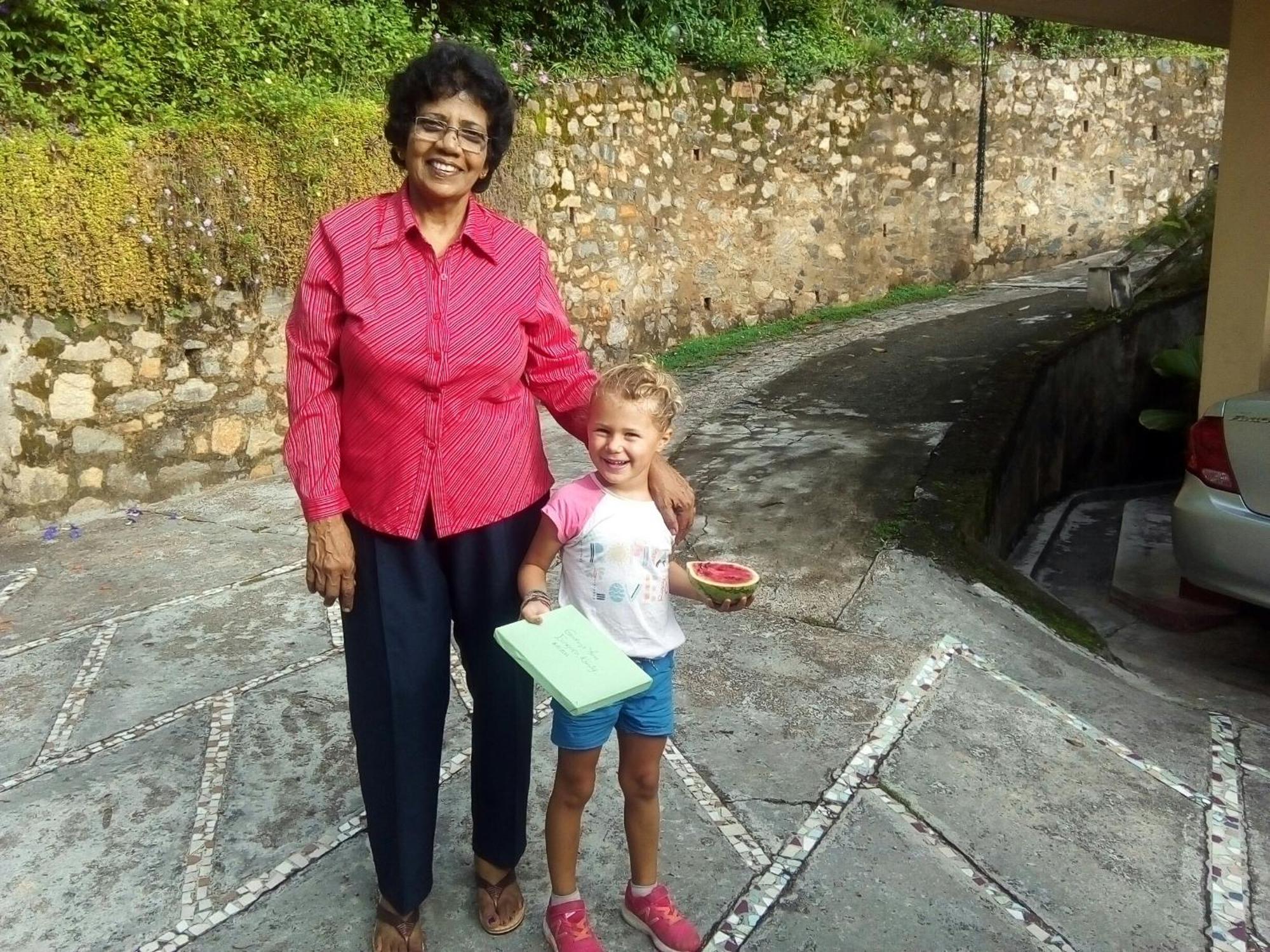 Evergreen Kandy Buitenkant foto