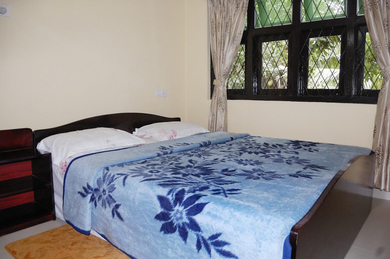 Evergreen Kandy Buitenkant foto